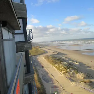 Apartment On The With Sea View, Middelkerke